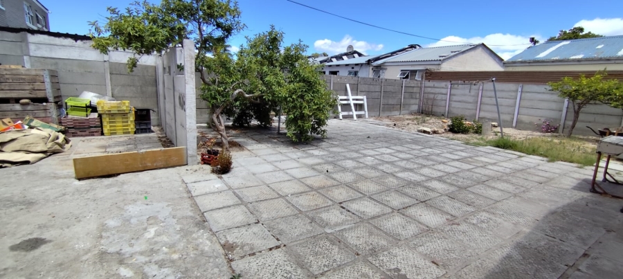 3 Bedroom Property for Sale in Philippi Western Cape